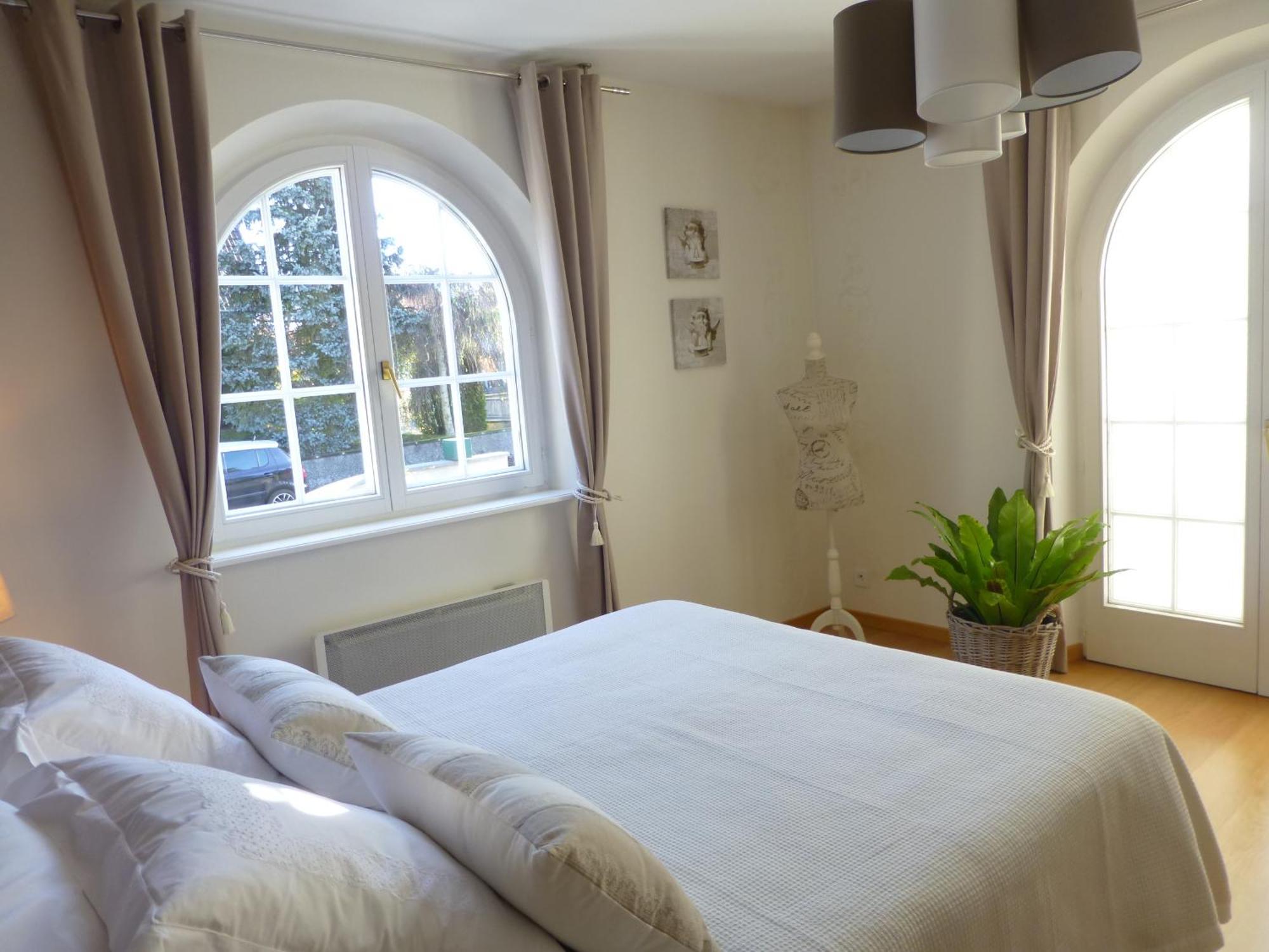 Chambres D'Hotes La Parenthez' Haguenau Phòng bức ảnh
